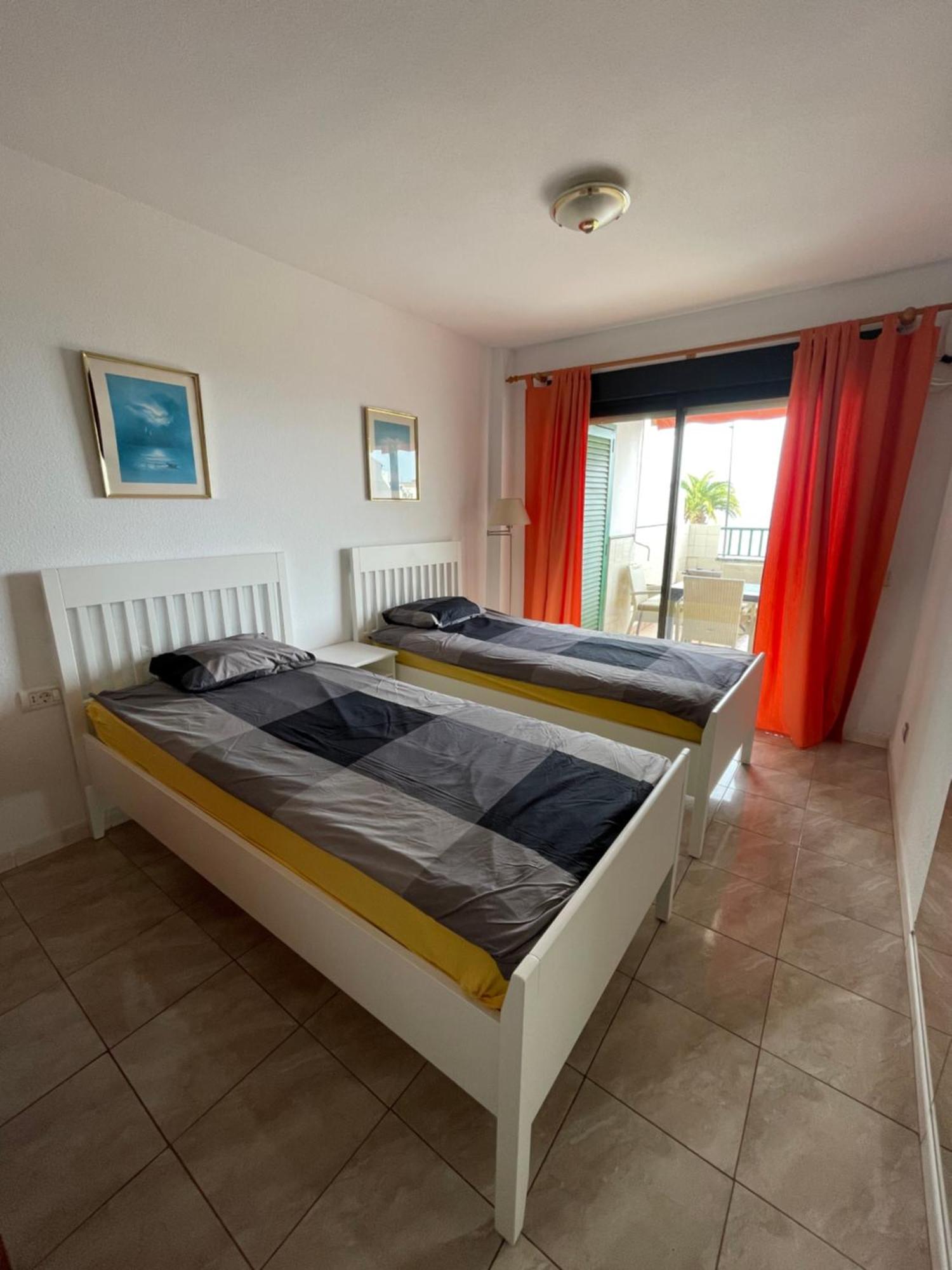 1st Line Sea View - Plaza Apartament